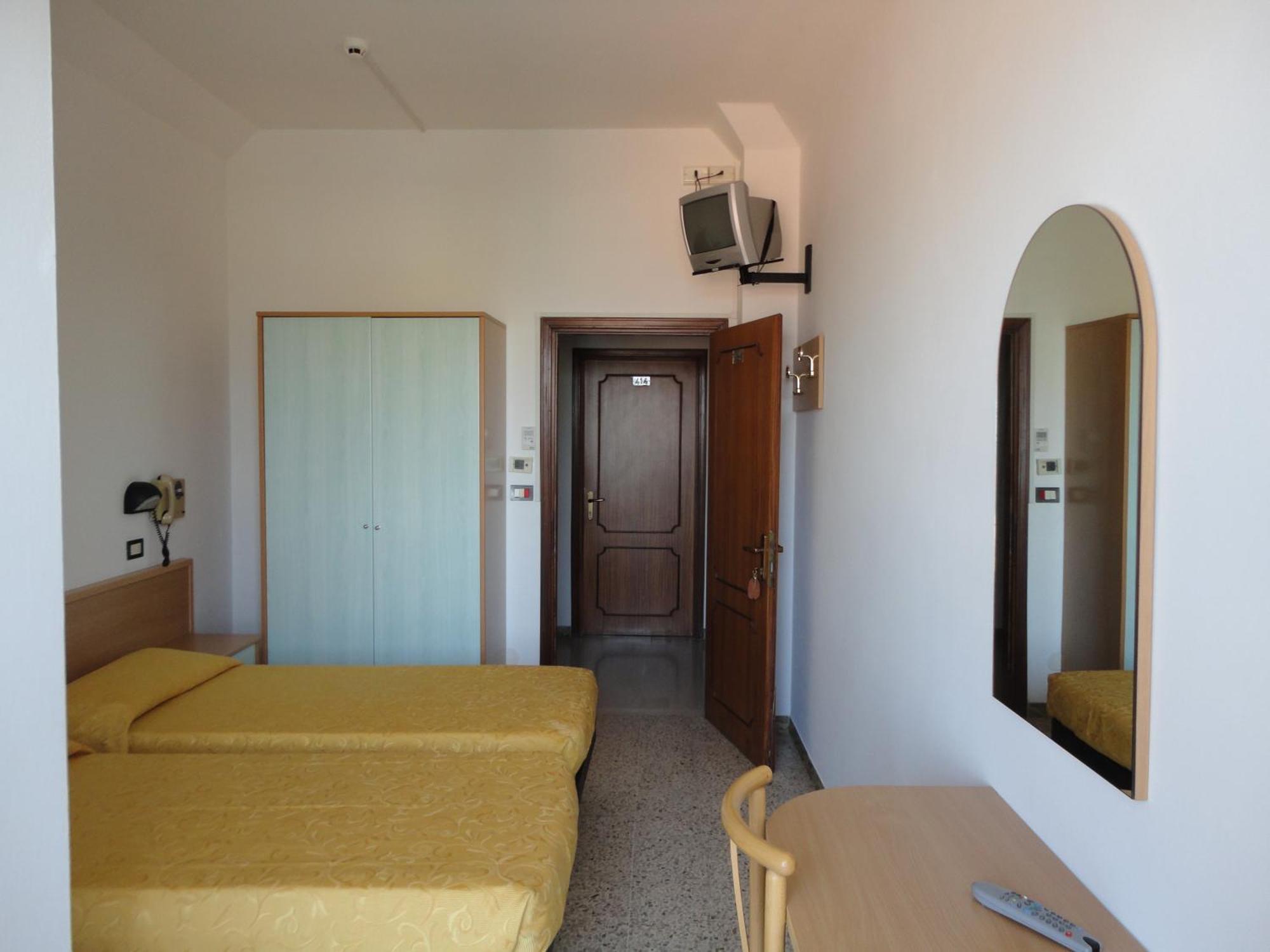 Hotel Euromar Rimini Exterior photo