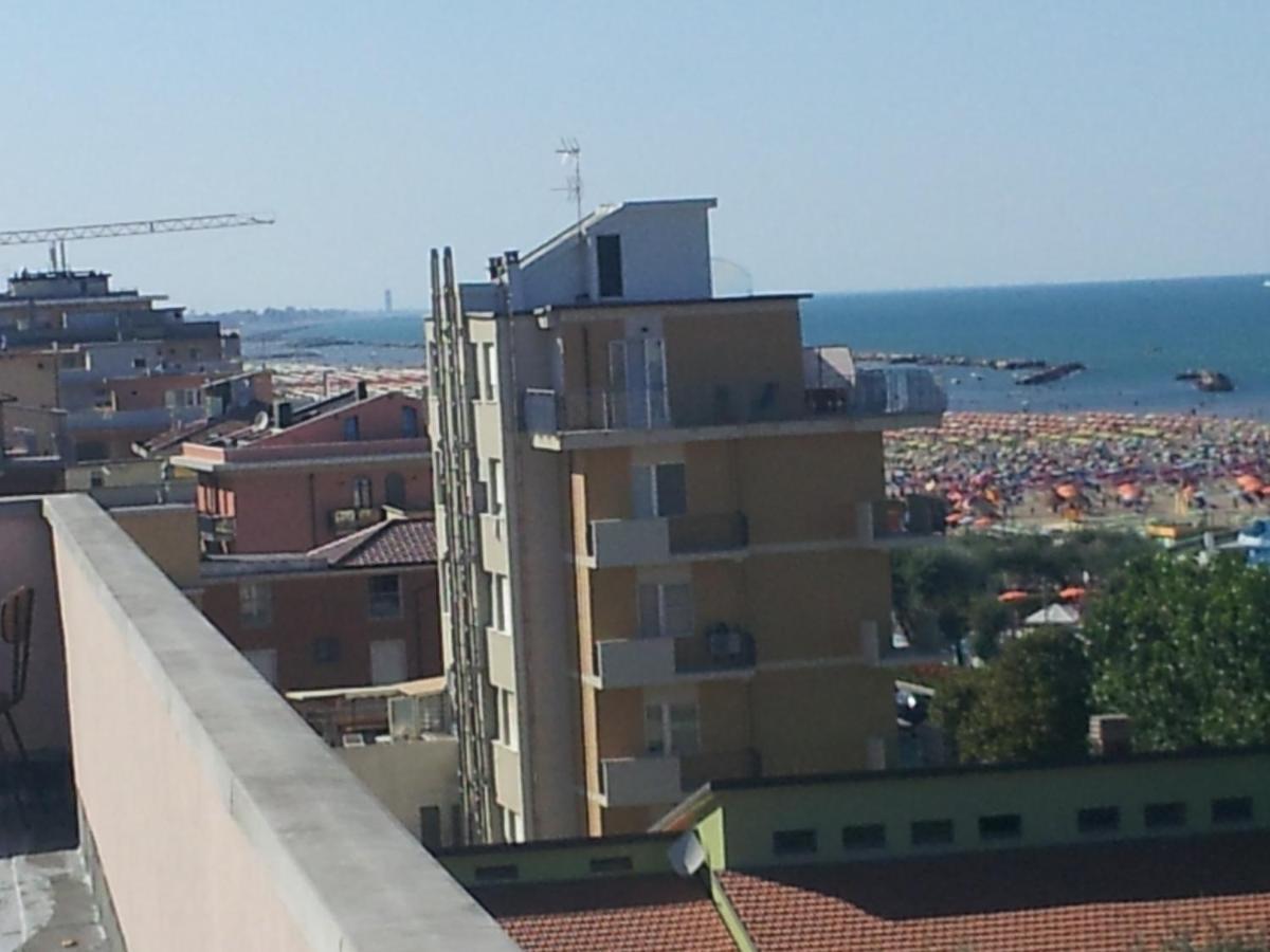 Hotel Euromar Rimini Exterior photo